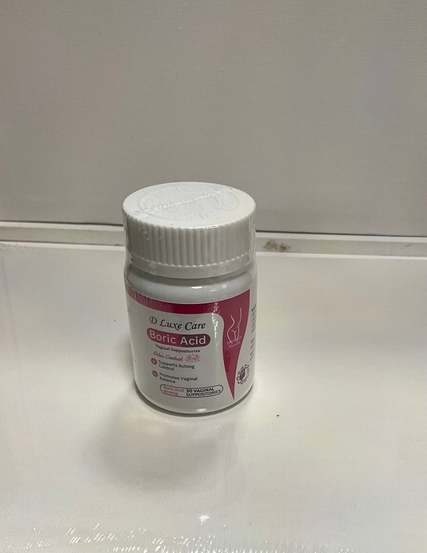 D LUXE BORIC ACID FEMININE WASH
