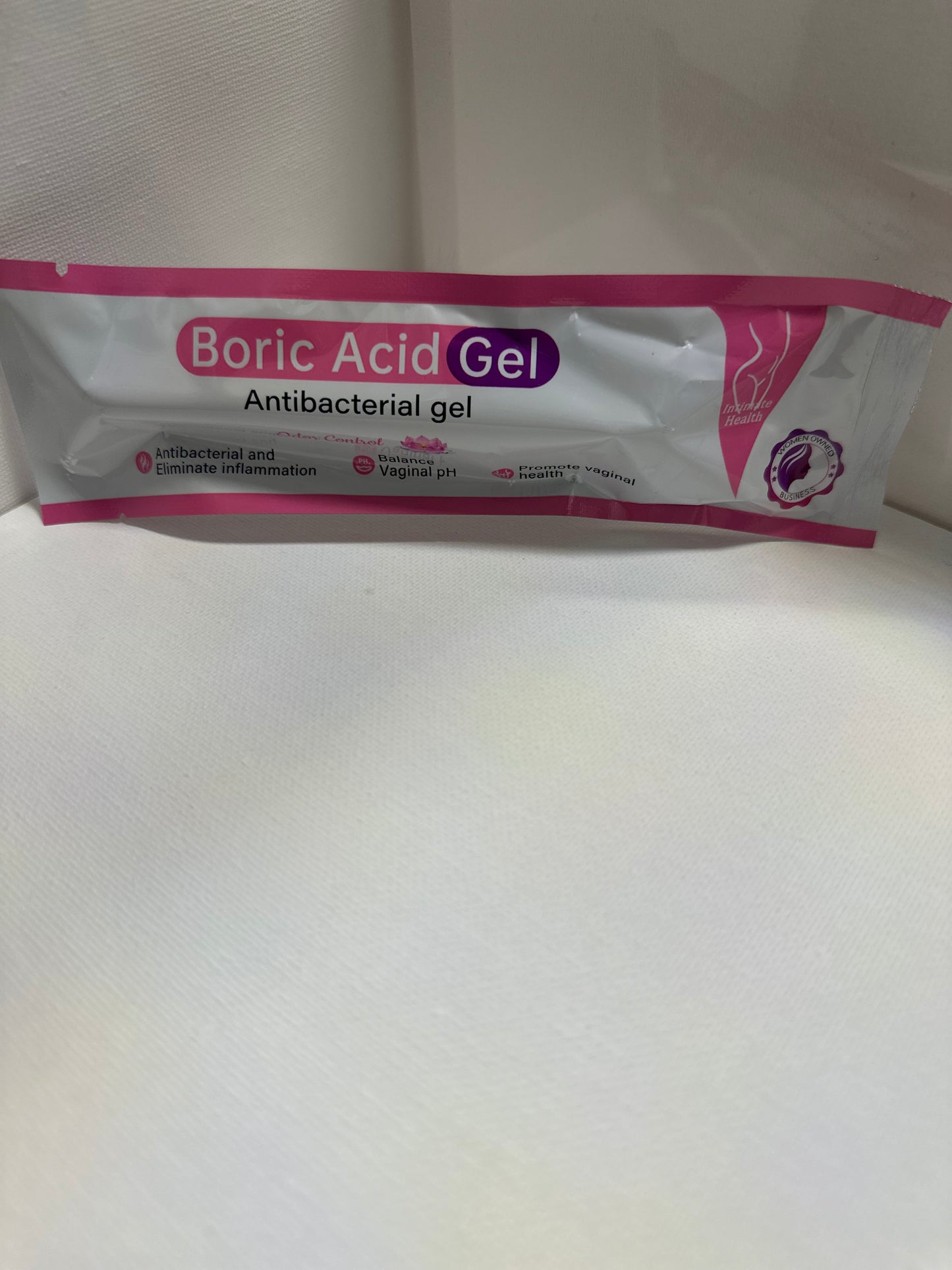 D LUXE BORIC ACID FEMININE WASH